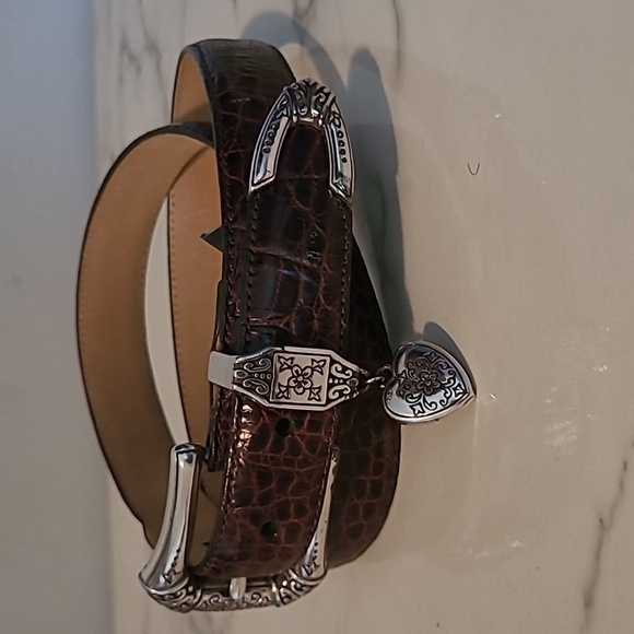 Brighton Brown Italian Leather Croc Embossed Silver Hardware ML/32 Charm Belt - Picture 2 of 11